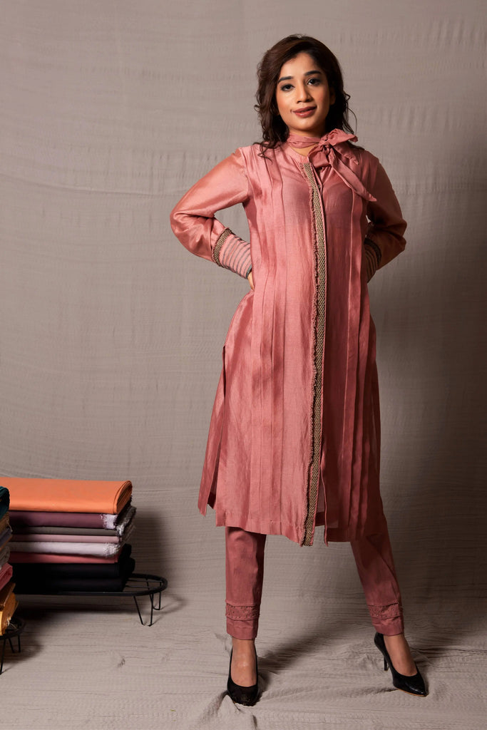 Ash Rose Kurta and Pant Set with Neck Bow Tie AAS Couture